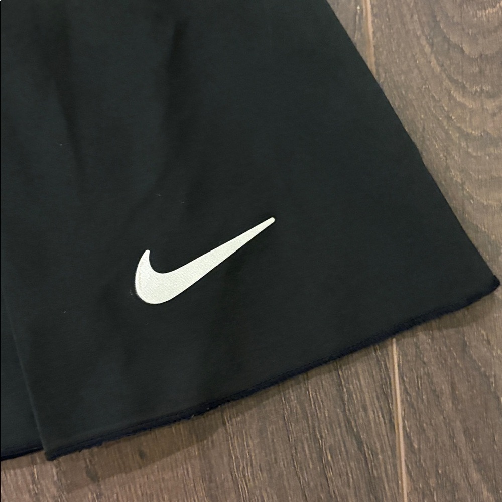 Nike Black Pleated Tennis Skirt with White Trim - S new condition! 😎🖤 - Picture 2 of 7